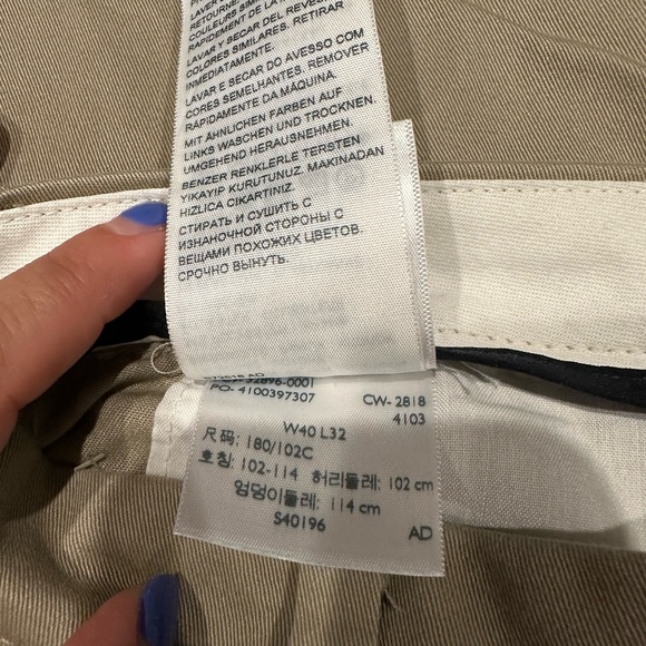 Men's Docker khaki pants - Picture 3 of 4